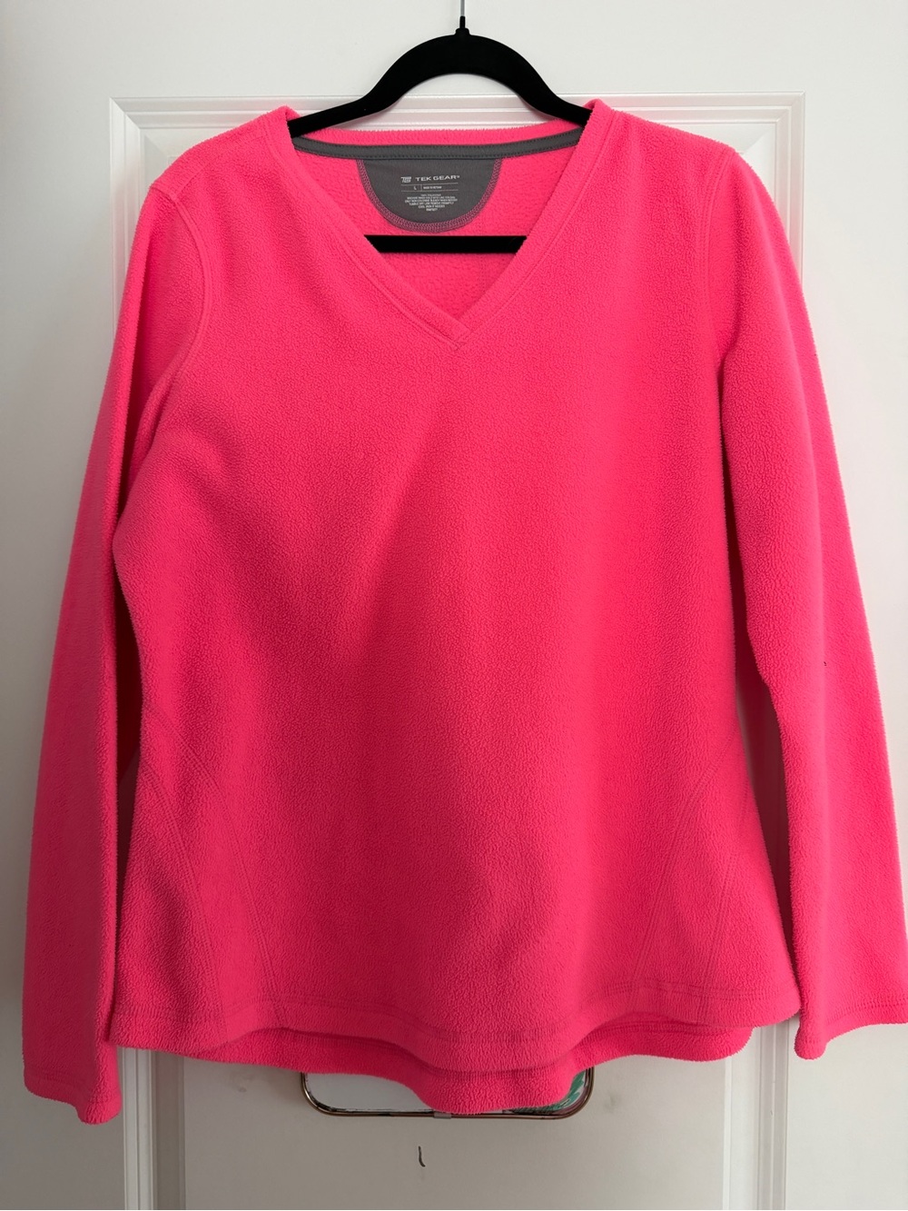 tek gear Women's V-Neck Fleece Pullover - Hot Pink
